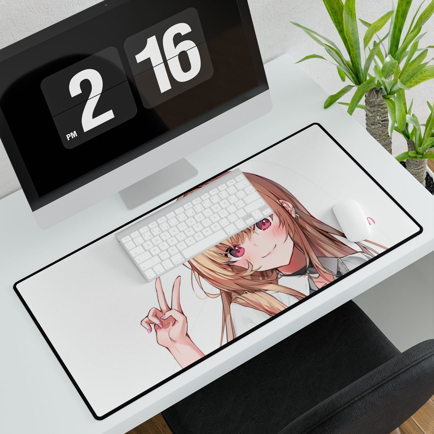 Marin Kitagawa doing the peace sign. Mouse Pad